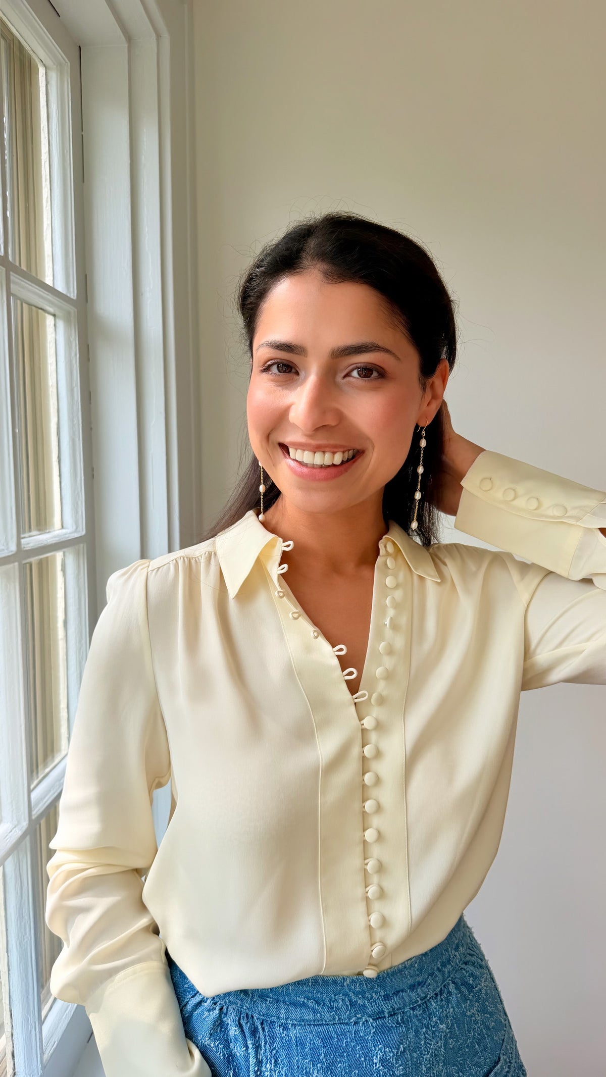 Anya Earrings in Pearl