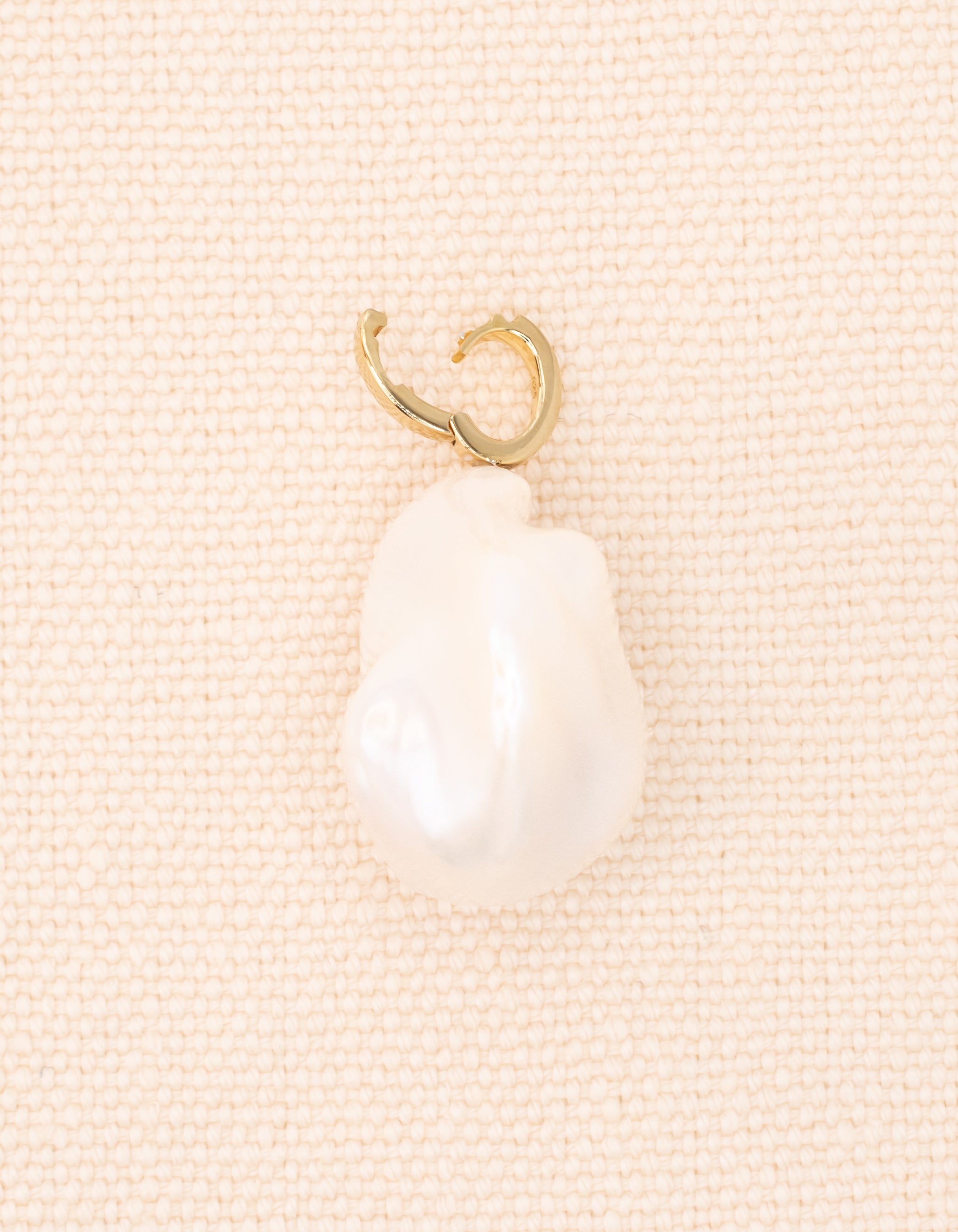 Baroque Pearl Clip On Pendant
