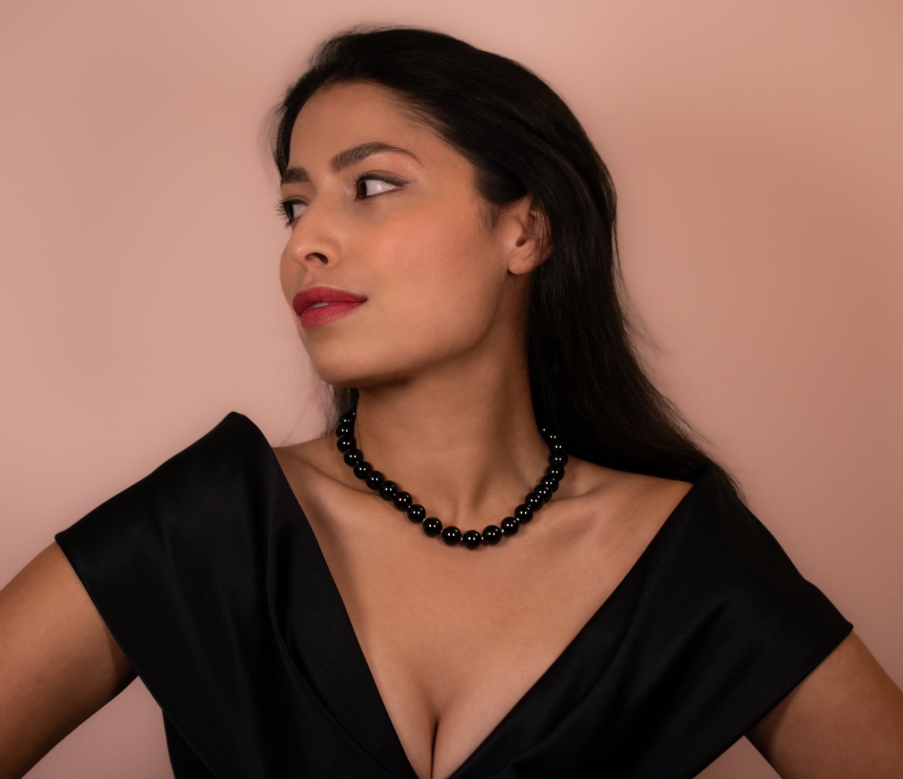 Black Onyx Silk Knotted Chunky Collar Necklace on model