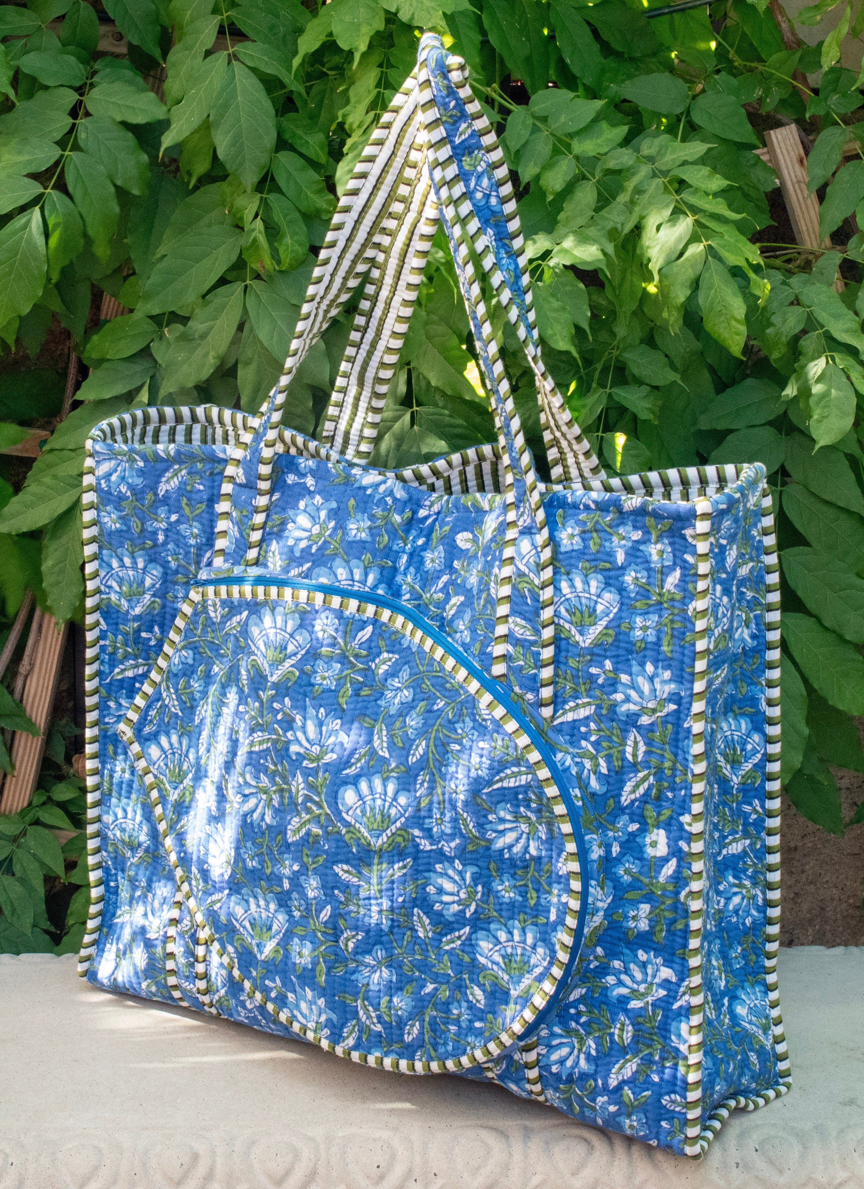 Block Print Racquet Tote 01