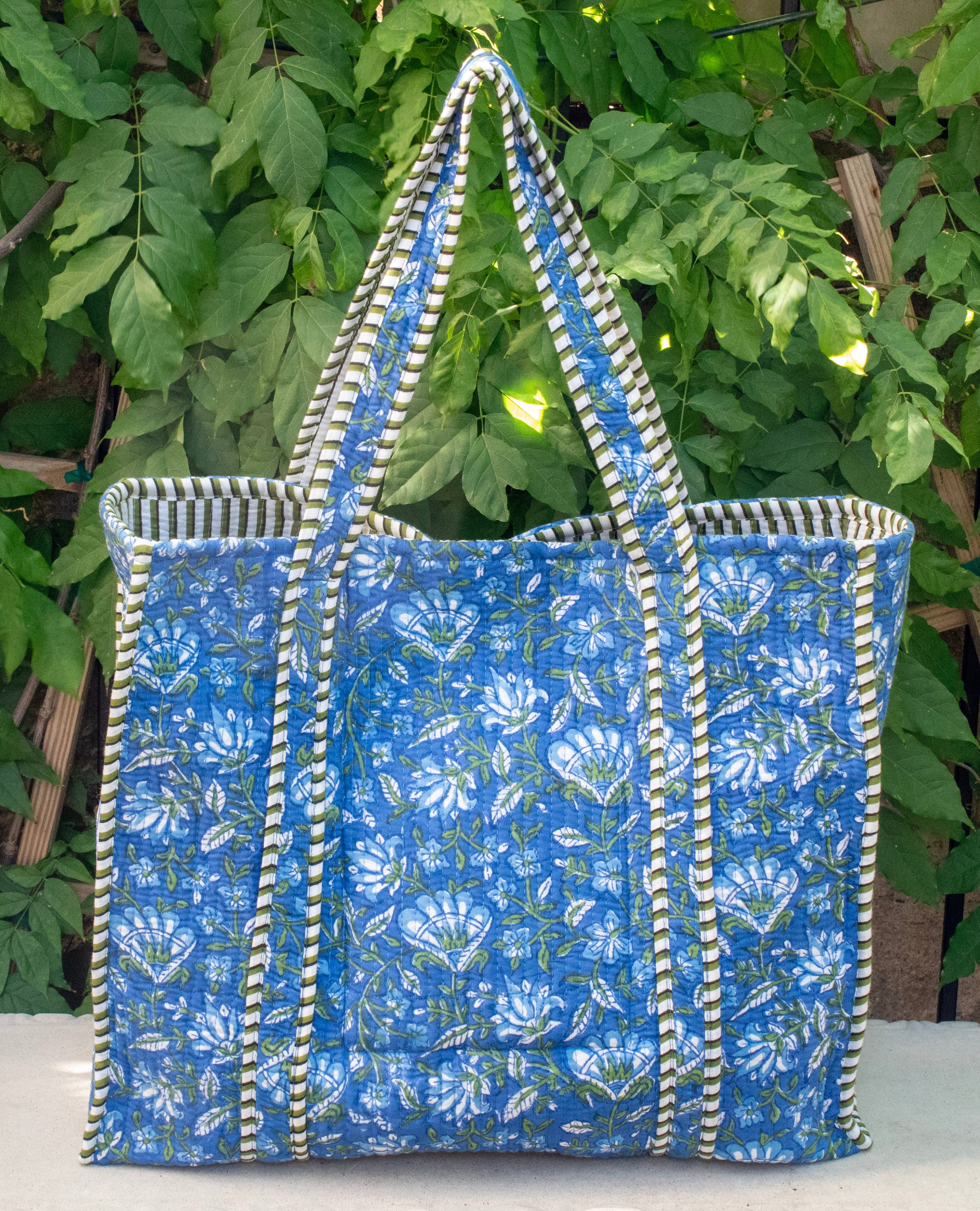 Block Print Racquet Tote 01