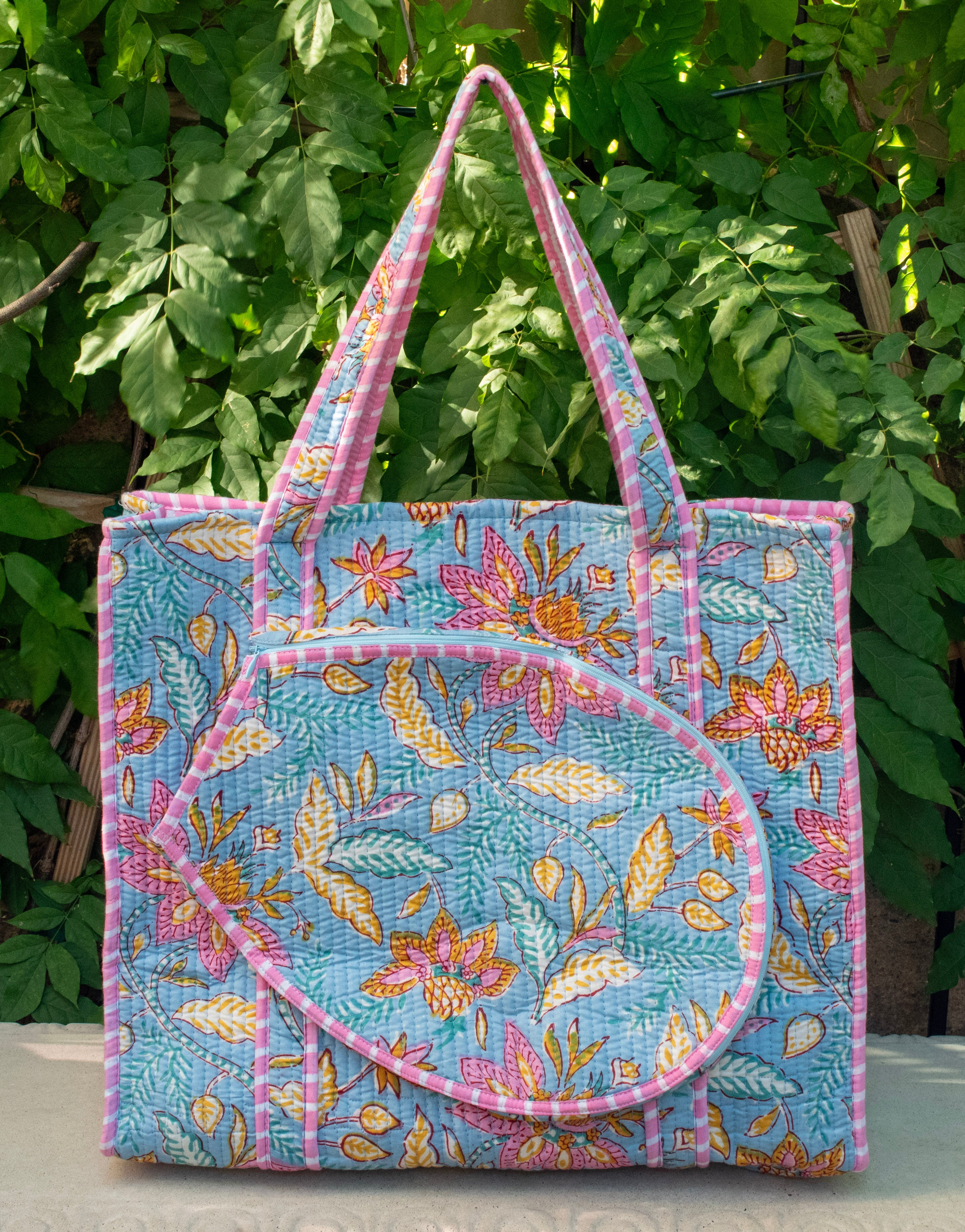 Block Print Racquet Tote 04