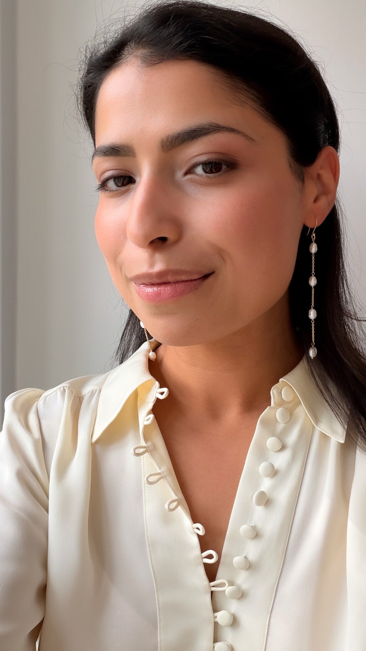 Anya Earrings in Pearl