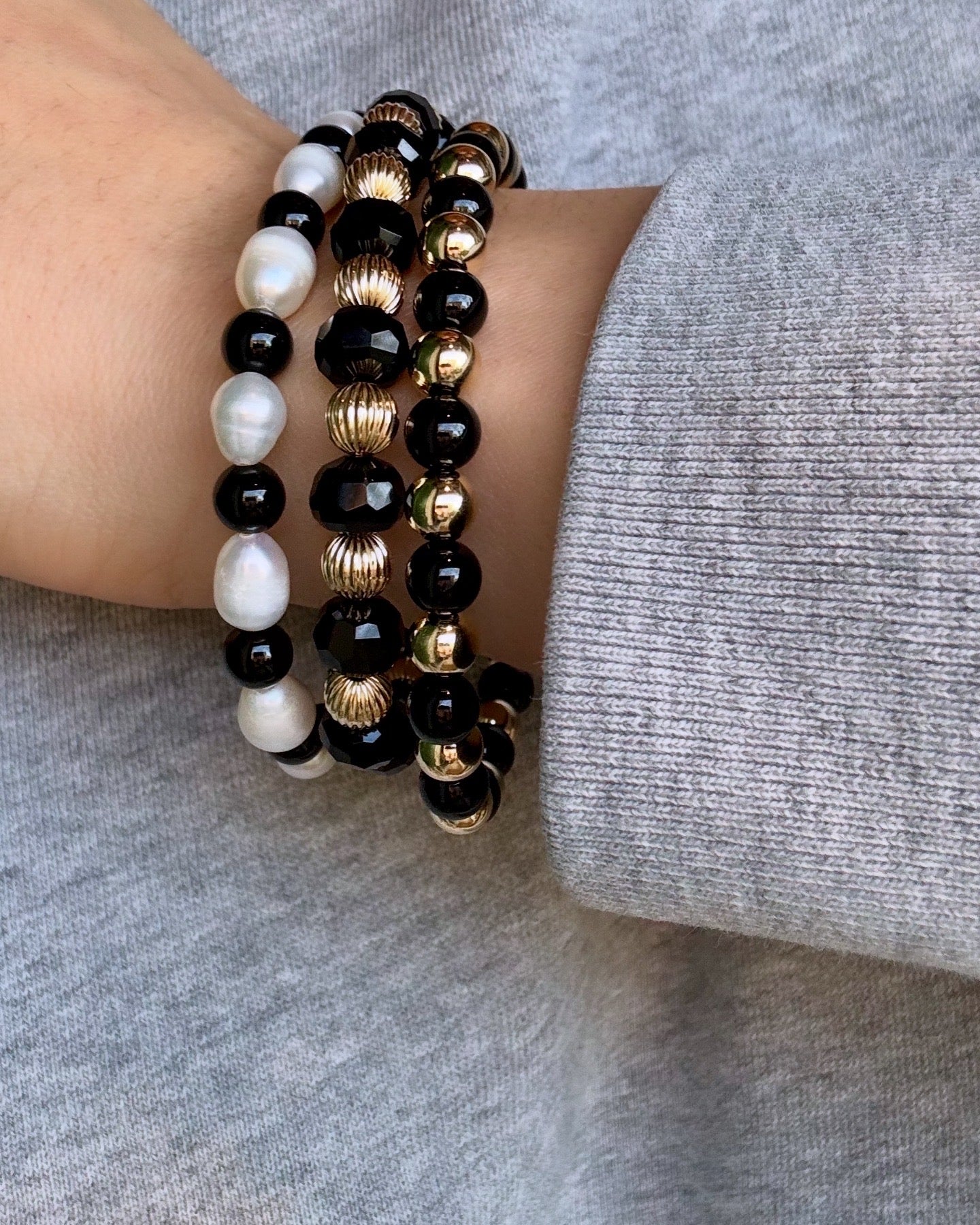 Black Onyx and Pearl Beaded Stretch Bracelet
