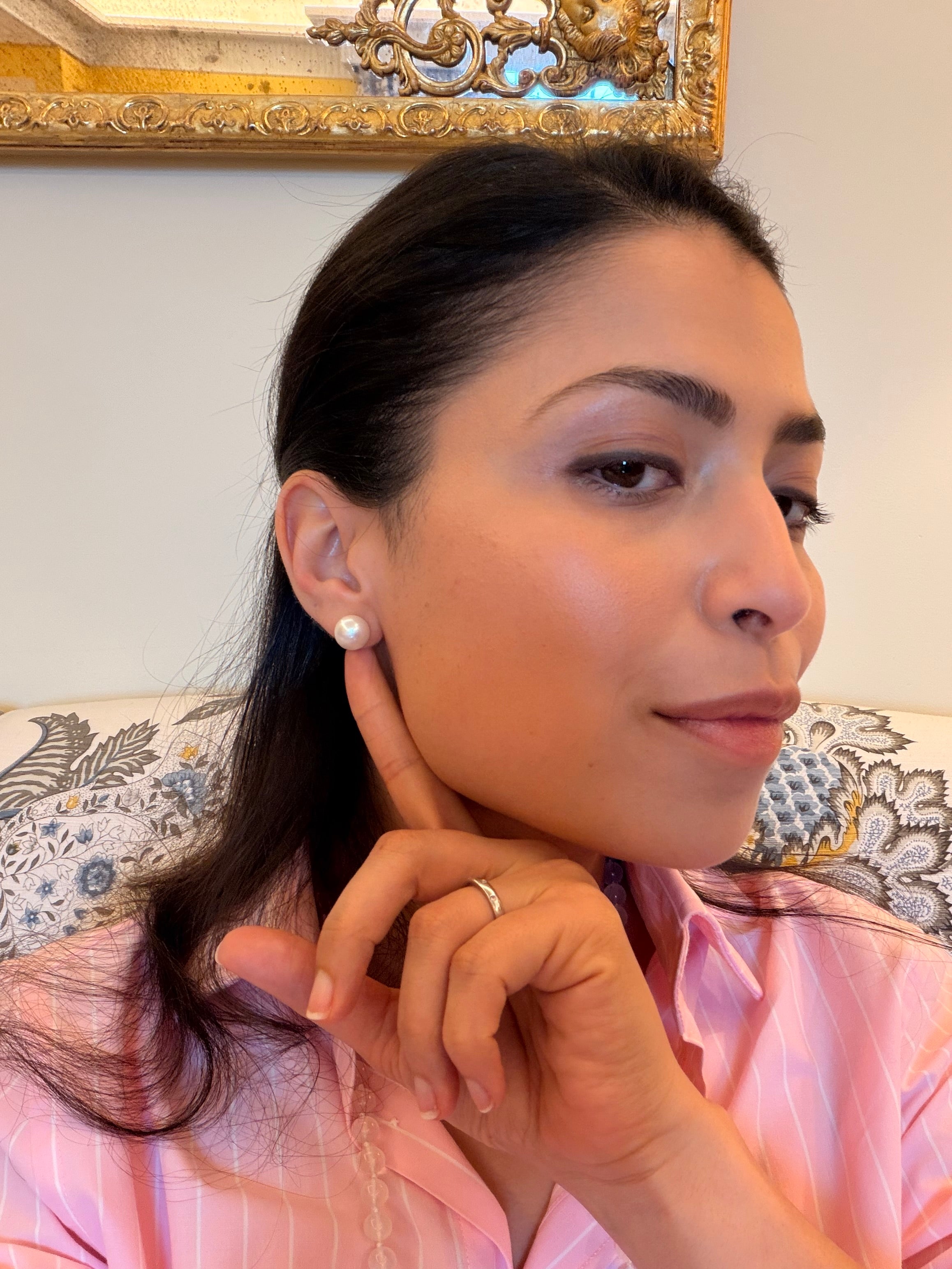 Cosmos Stud Earrings in Pearl